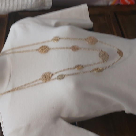 Gold Tone Laser Cut Oval Links Double Strand Layered Necklace - Picture 2 of 6